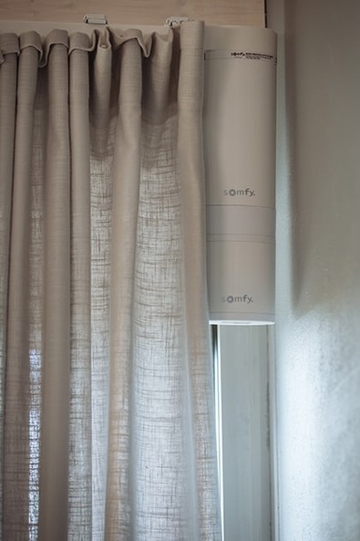 Somfy -Curtain detail